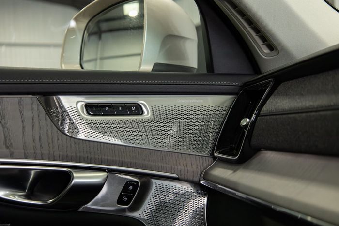Volvo XC90 2025