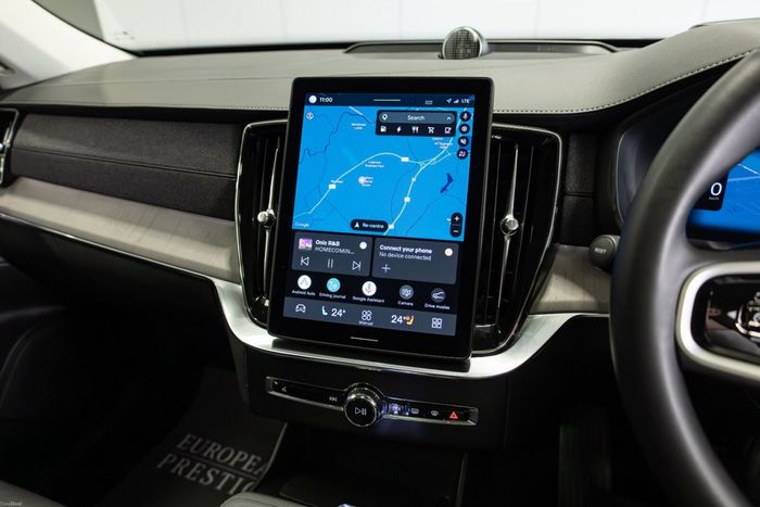 Volvo XC90 2025