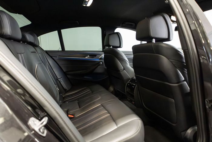 BMW 5 Series 2023