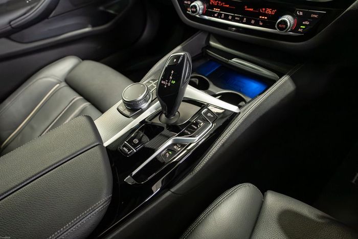 BMW 5 Series 2023