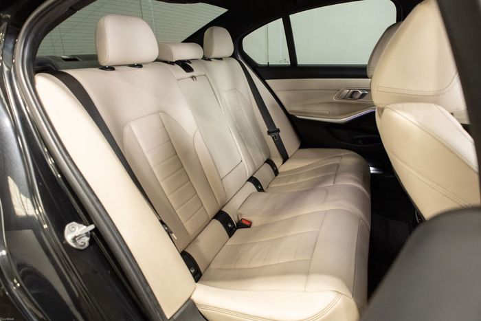 BMW 3 Series 2019