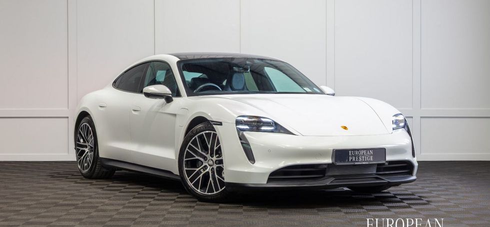 Porsche Taycan 2022