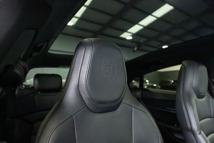 Porsche Taycan 2022