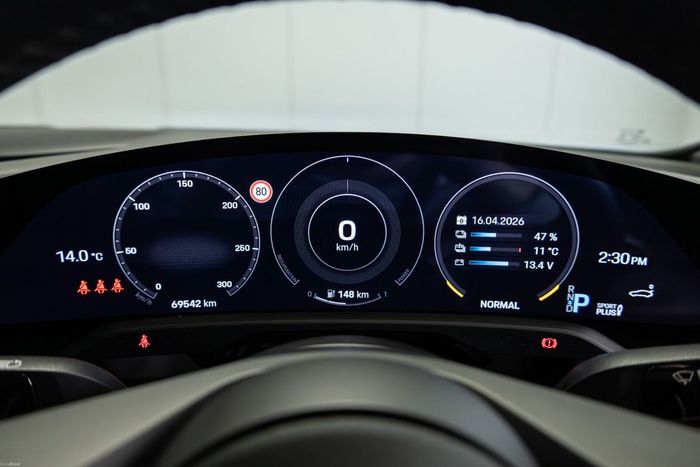 Porsche Taycan 2022