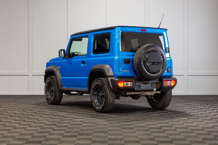 Suzuki Jimny 2023