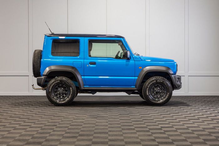 Suzuki Jimny 2023