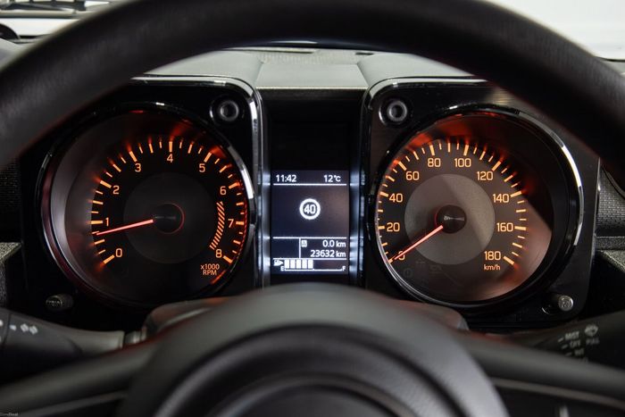 Suzuki Jimny 2023