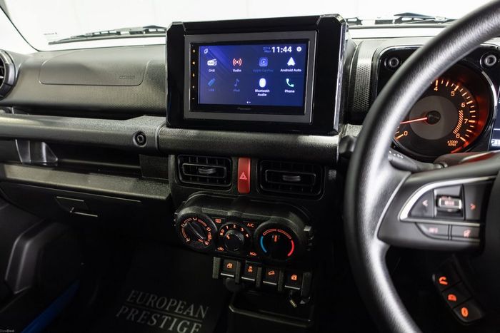 Suzuki Jimny 2023