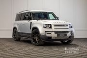 Land Rover Defender 2024