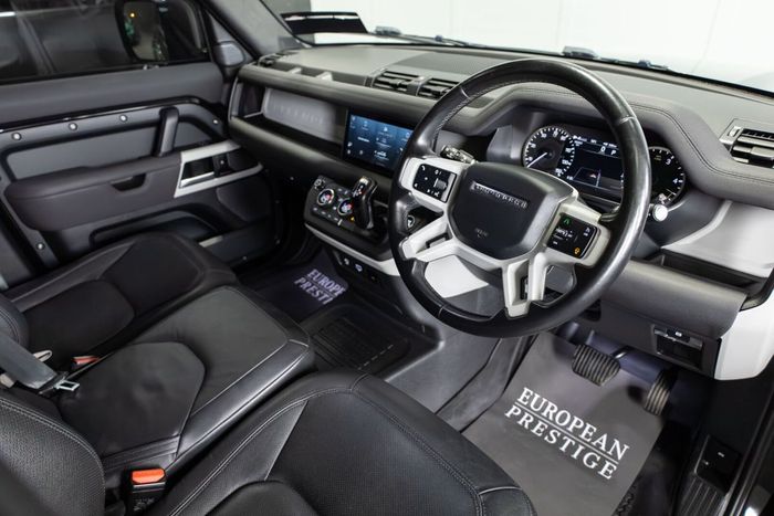 Land Rover Defender 2022