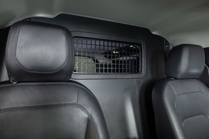 Land Rover Defender 2022