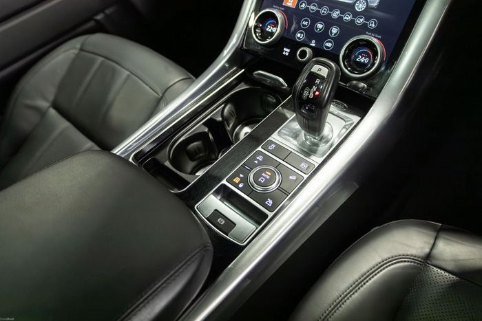 Land Rover Range Rover Sport 2021