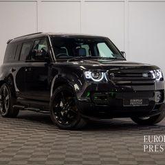 Land Rover Defender 2023