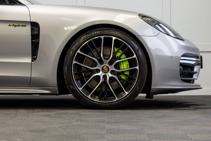 Porsche Panamera 2022