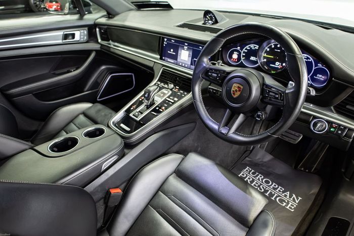 Porsche Panamera 2022