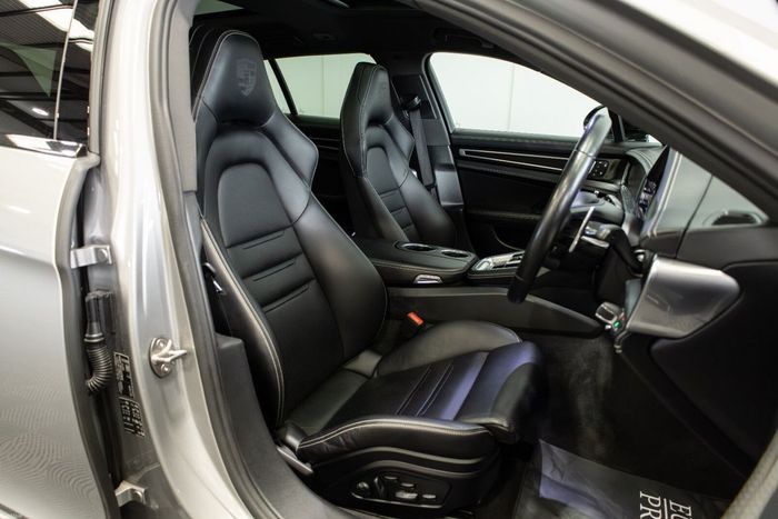 Porsche Panamera 2022