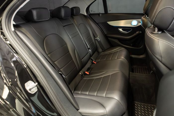Mercedes-Benz C-Class 2019