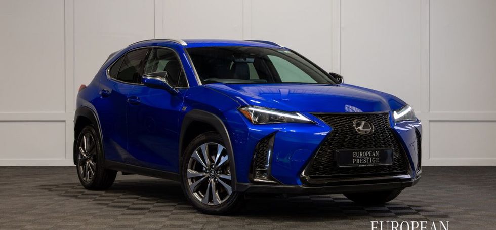 Lexus UX 2023