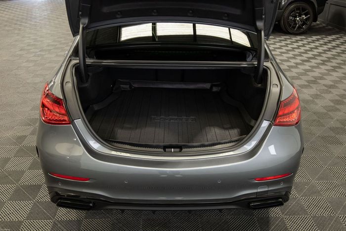 Mercedes-Benz C-Class 2022