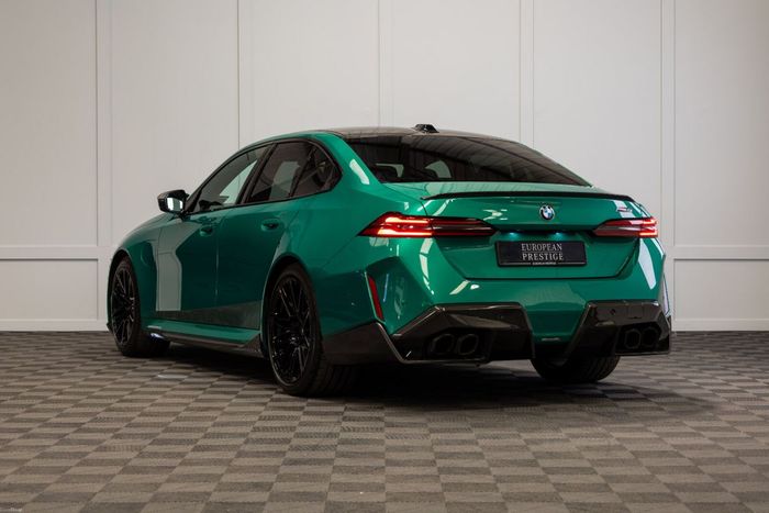 BMW M5 2024