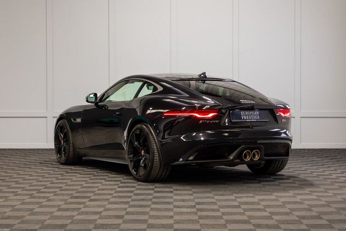Jaguar F-Type 2021