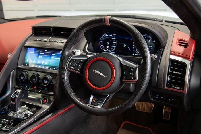 Jaguar F-Type 2021
