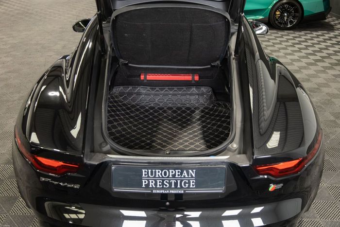 Jaguar F-Type 2021