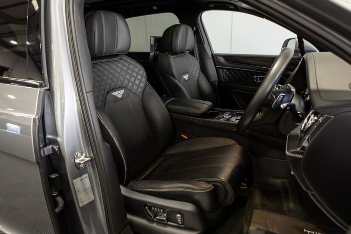 Bentley Bentayga 2022