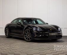 Porsche Taycan 2023