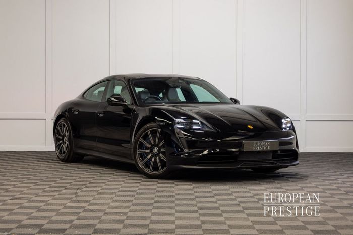 Porsche Taycan 2023