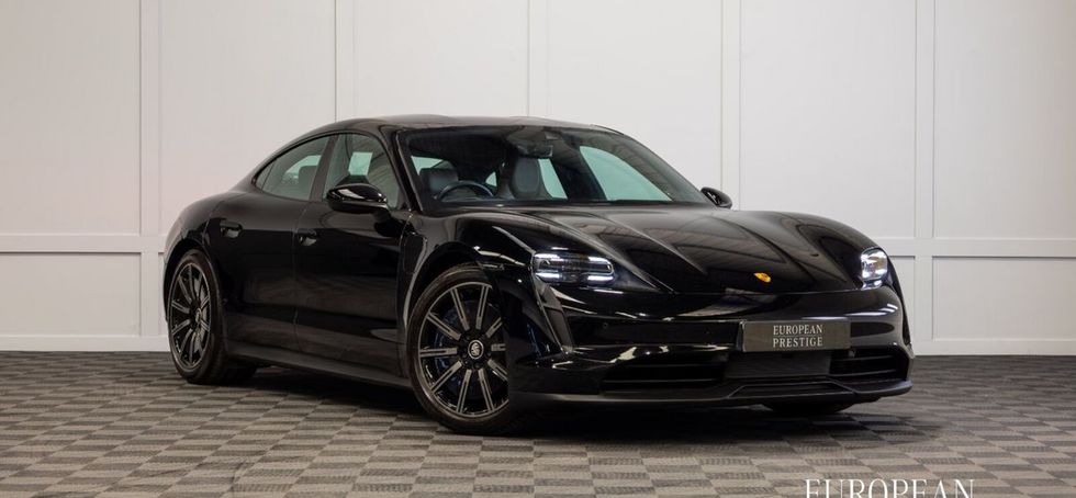 Porsche Taycan 2023