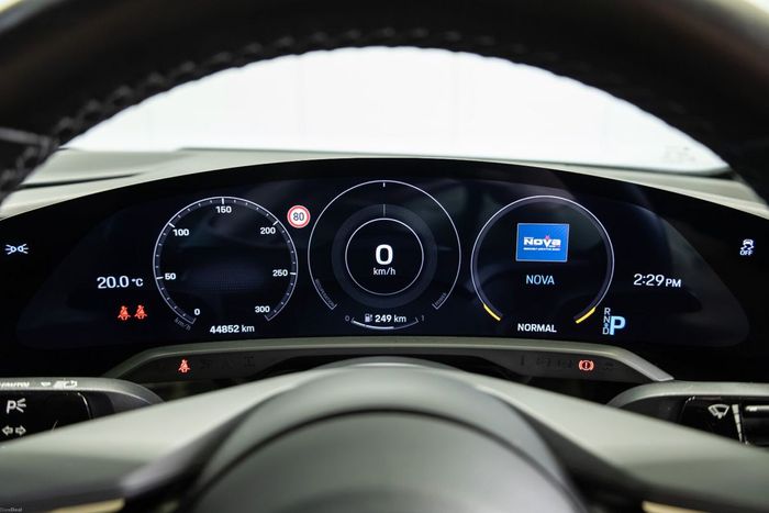 Porsche Taycan 2023