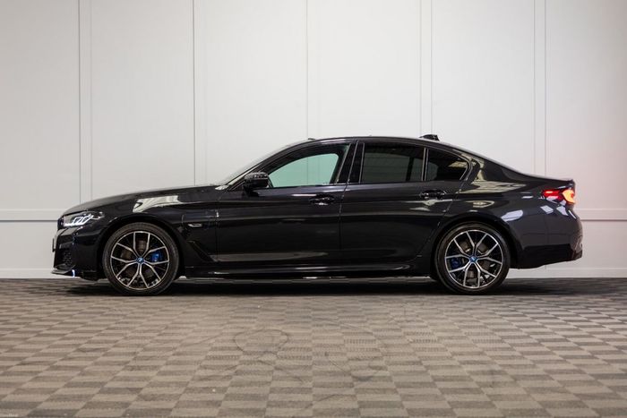 BMW 5 Series 2022