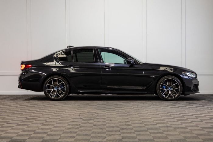 BMW 5 Series 2022
