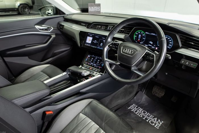 Audi Q8 e-tron 2023