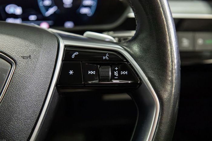 Audi Q8 e-tron 2023