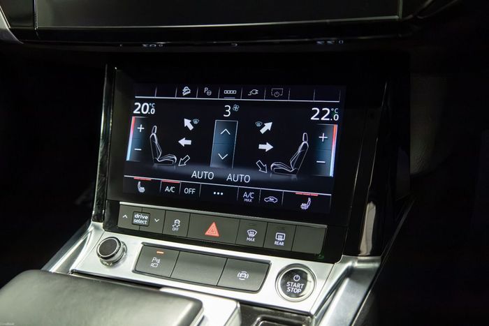 Audi Q8 e-tron 2023