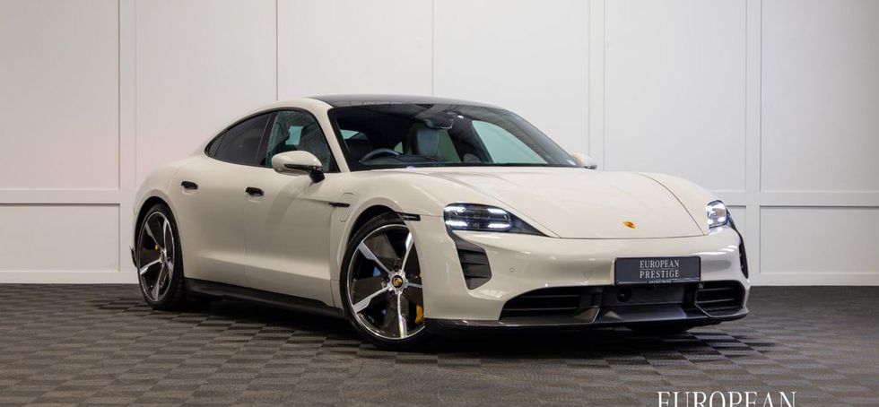 Porsche Taycan 2022