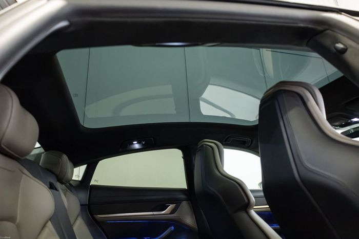 Porsche Taycan 2022