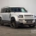 Land Rover Defender 2024