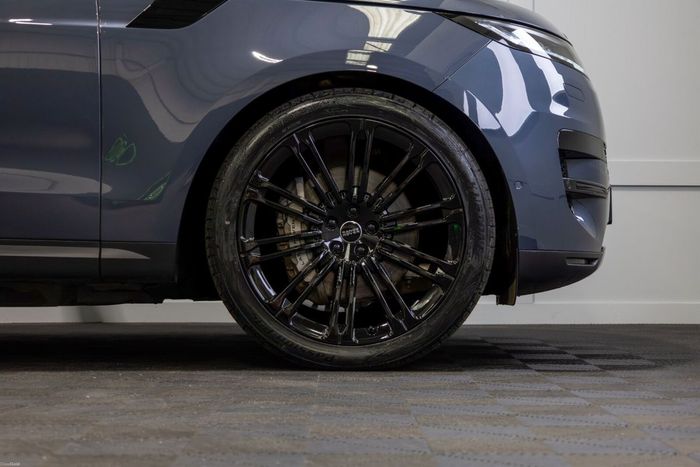 Land Rover Range Rover Sport 2025