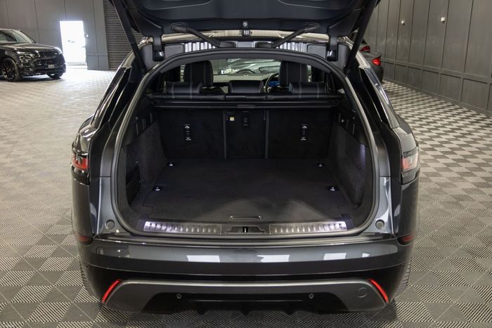 Land Rover Range Rover Velar 2021