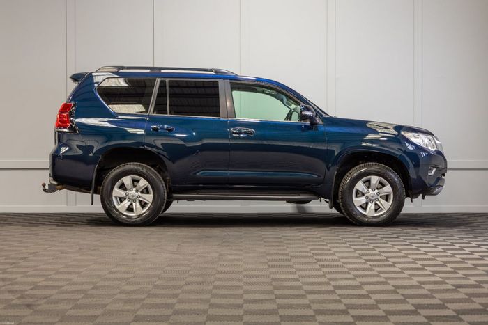 Toyota Landcruiser 2023