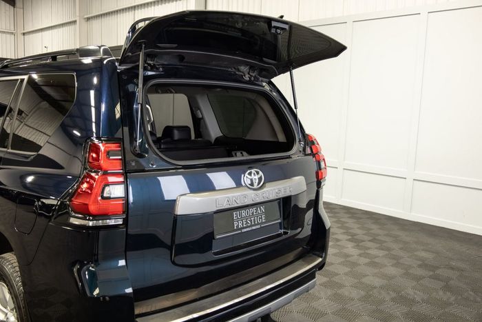 Toyota Landcruiser 2023