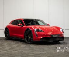 Porsche Taycan 2022