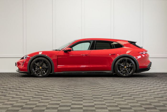 Porsche Taycan 2022