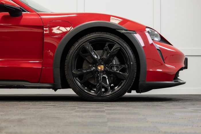 Porsche Taycan 2022