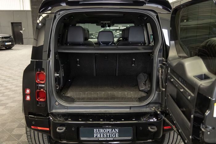 Land Rover Defender 2022