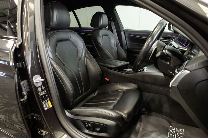 BMW 5 Series 2021