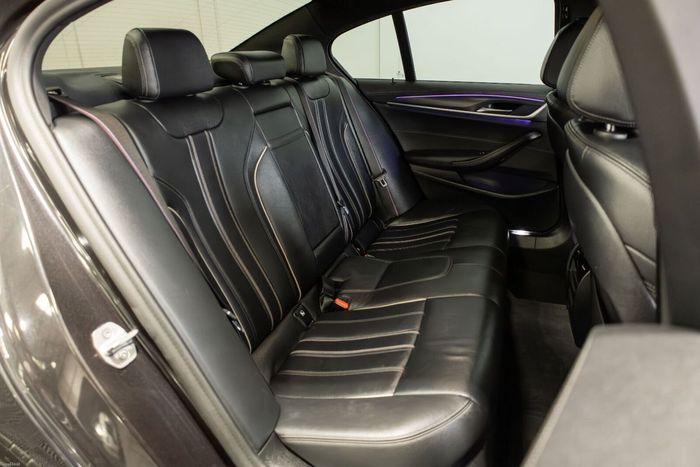 BMW 5 Series 2021
